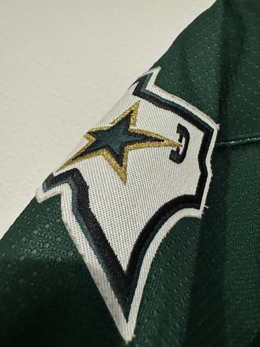 Camiseta De Colección Dallas Stars Hockey Oficial Koho Negra Verde Dorada Grande en Blanco - Imagen 4 de 14
