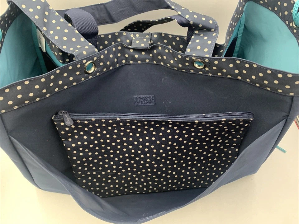 "Bolso utilitario suave Thirty-One punto de baile azul marino - ligeramente usado - 17,5 x 13 x 11""" Foto 3 de 4