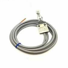 QTY:2 New For Limit Switch D4C-3202