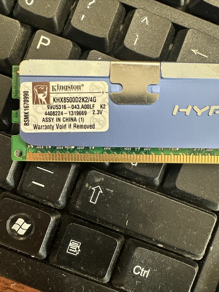 Mémoire RAM Kingston HyperX 2GB DDR2 1066MHz PC2-8500 CL5 KHX8500D2K2/4G - Immagine 2 di 4