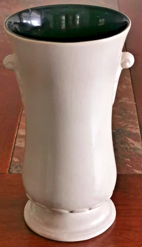 Vintage 7.5" Rumrill Art Deco Vase / # 507 made in early 1930s / Red Wing