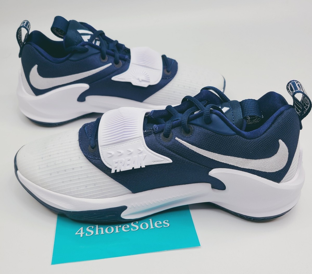 NEW Nike Men display picture 3