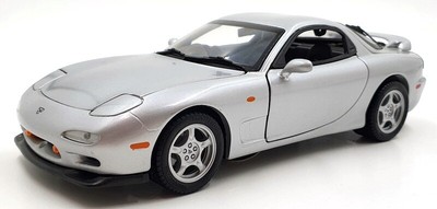 1/18 京商KYOSHO MAZDA FD3S RX-7シルバー大型 Amazon | 京商 マツダ RX-7 FD3S 1/18 ミニカー シルバー