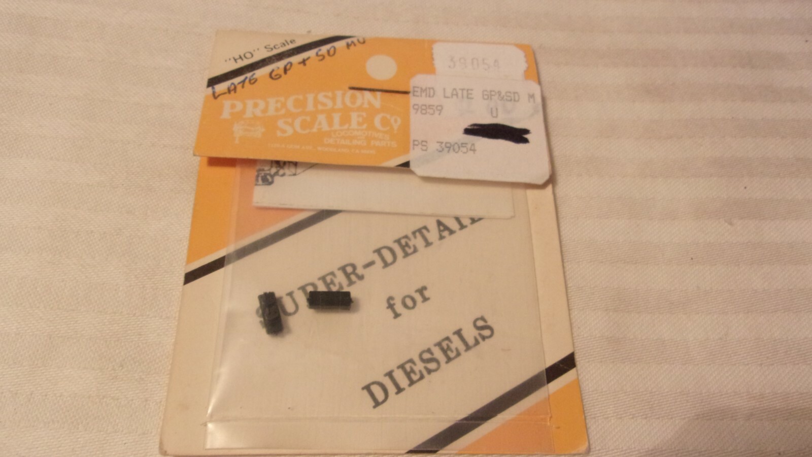 HO Scale Precision Scale Late GP & SD MU Outlets #39054 BNOS