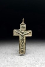 RELIGIOUS CROSS CRUCIFIX   PASSION CHRIST   COLO .Century XVI-XVIII
