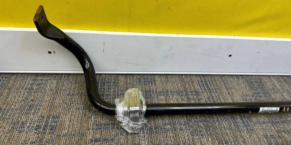 AUDI A8 QUATTRO 2011-2017 ESTABILIZADOR DELANTERO BALANCEADOR BARRA ANTIVUELCO OEM Foto 2 de 4