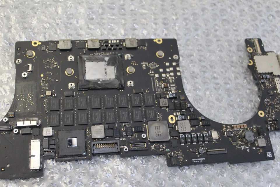 ***FAULTY*** MacBook Pro 2015 A1398 15" Intel Motherboard 2.8GHz i7-4980HQ 16GB - Image 3 of 4