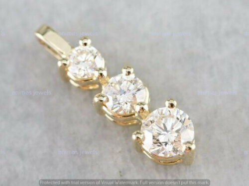 Collana Ciondolo Goccia Moissanite Da Viaggio 0,75 CT 3 Pietre Placcata Oro Giallo 14K - Foto 1 di 5