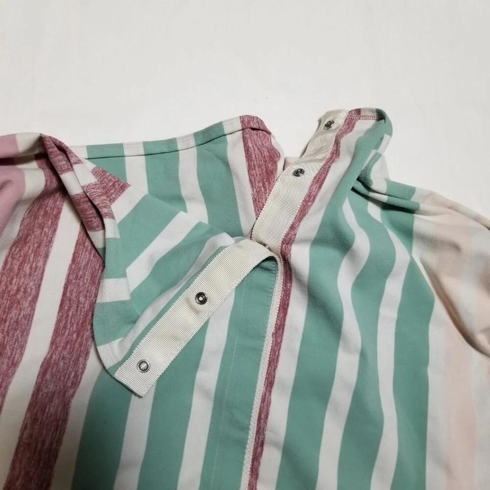 Bufanda Lululemon a rayas rojas y verdes Rulu Vinayasa | Sistema operativo para mujer Foto 4 de 4