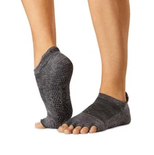 Toesox Tec Low Rise Tec Half Toe Grip Socks Yoga Pilates Size SM Sizes 6-8