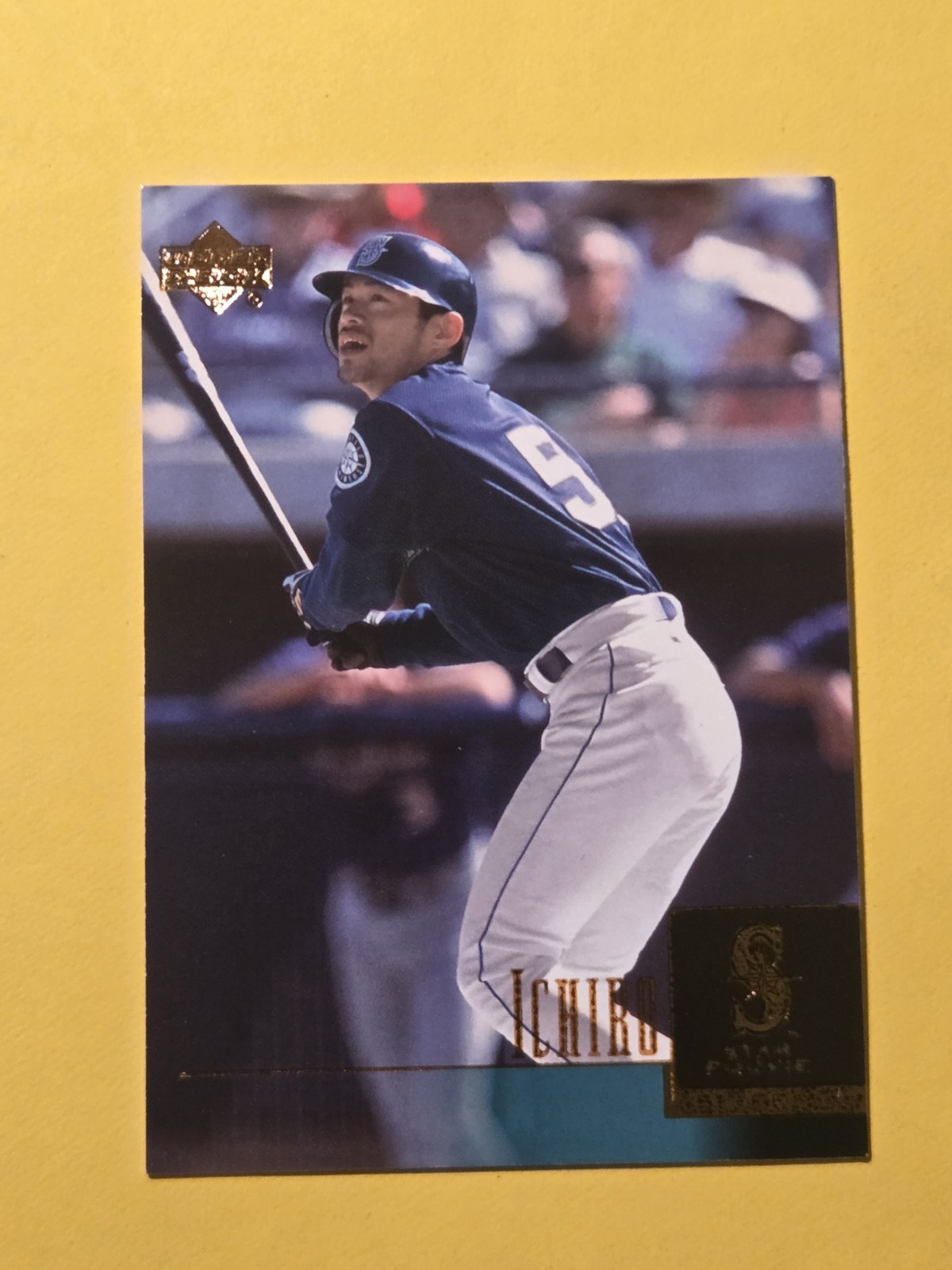 2001 Upper Deck Ichiro RC Rookie Card Star Rookie Seattle Mariners #271. A7