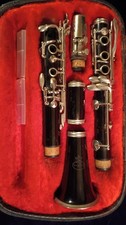 vintage king clarinet with case used