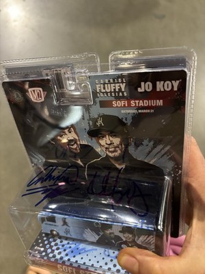 2026 Jo koy Gabriel Iglesias Fluffy Signed Sofi Stadium Exclusive Die-cast Bus