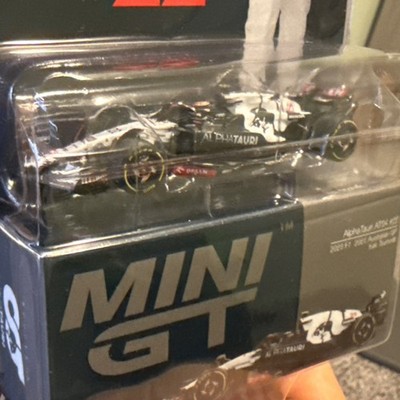 MINI GT AlphaTauri AT04 #22 Yuki Tsunoda 1:64 Formula 1 F1 Diecast