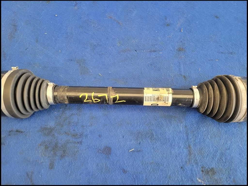 Ford Mustang Shelby GT500 2020-2022 5,2 L eje trasero conductor media bota 2672 Foto 4 de 4