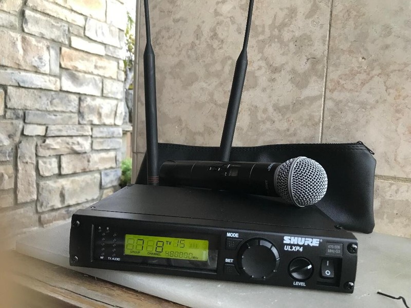 Shure ULXP4/ULX2 Wireless Microphone  System, G3 band, 470-506 MHz .