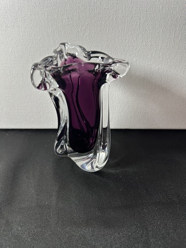 Vintage Kunstglas lila bis kristallklar gedrehte Blume dekorative Knospe geschwungene Vase - Bild 7 von 11