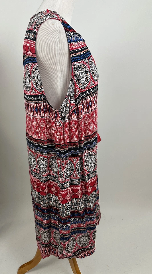 BEACH LUNCH LOUNGE Vestido recto boho negro rojo sin mangas para mujer 1X Foto 2 de 4