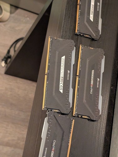 CORSAIR Vengeance RGB PRO DDR4 RAM 32GB (2x16GB) 3200MHz CL16-20-20-38 1.35V Int