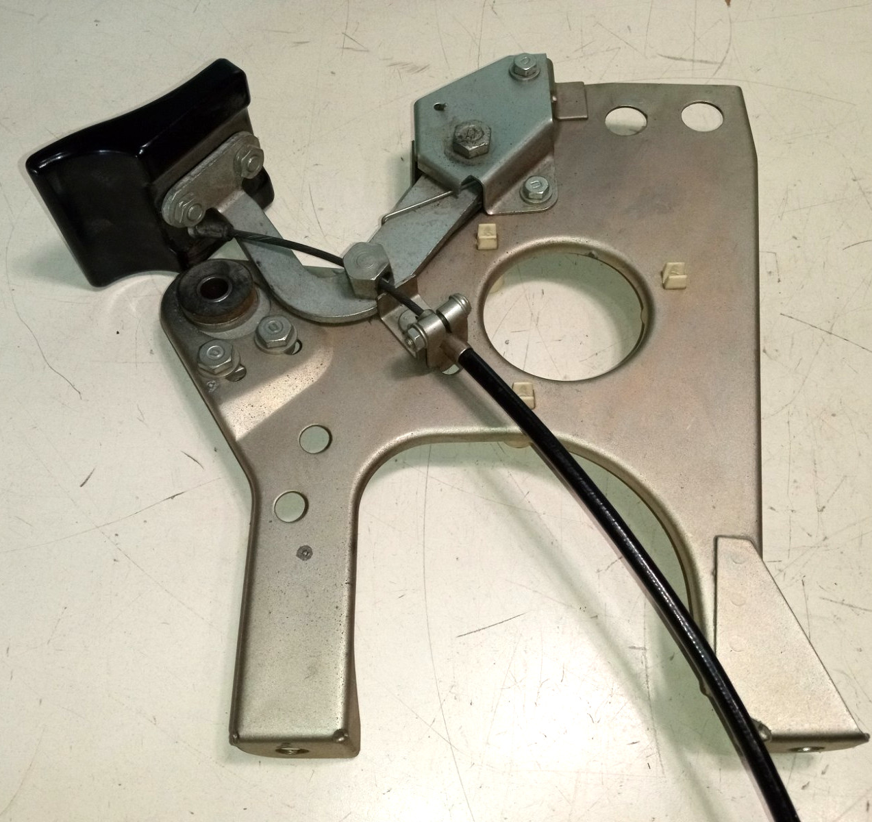 Rolls Royce Silver Spur Hood Bonnet Release Knob Lever_Cable_Mounting Bracket