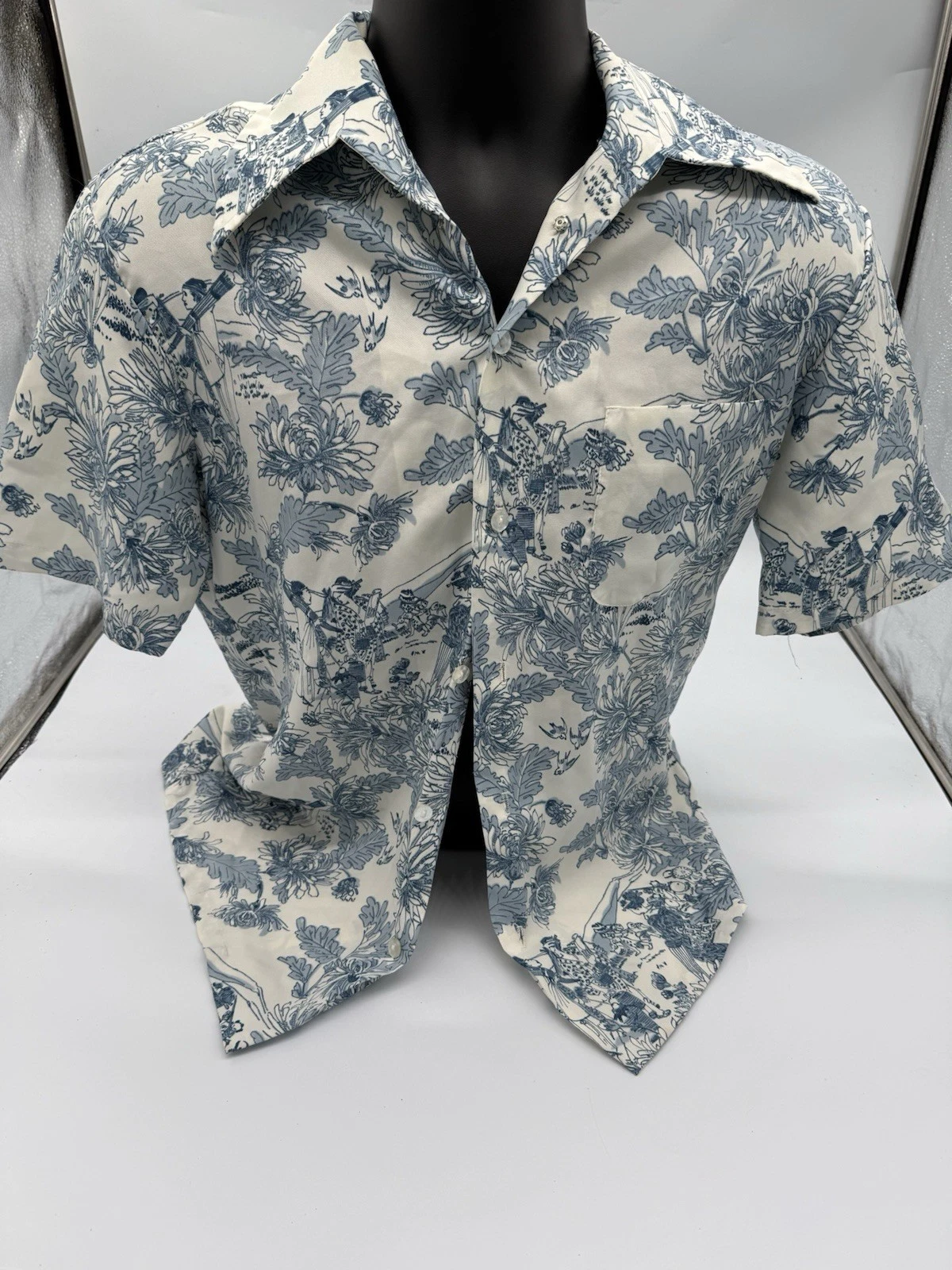 California Dacron Polyester Floral Short Sleeve Button-Up Shirt Blue White Men M