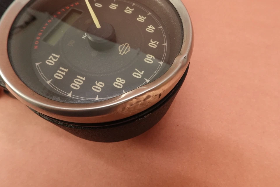 Harley Davidson Iron 883 XL883N 2009-2021 medidores de velocímetro Foto 2 de 4