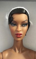 Integrity Toy SOCIALITE CAFE ADELE MAKEDA Fashion Royalty A-Tone Skin BAMBOLA nuda