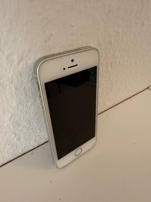 Apple iPhone SE - 16GB - blue   Starke Gebrauchsspuren