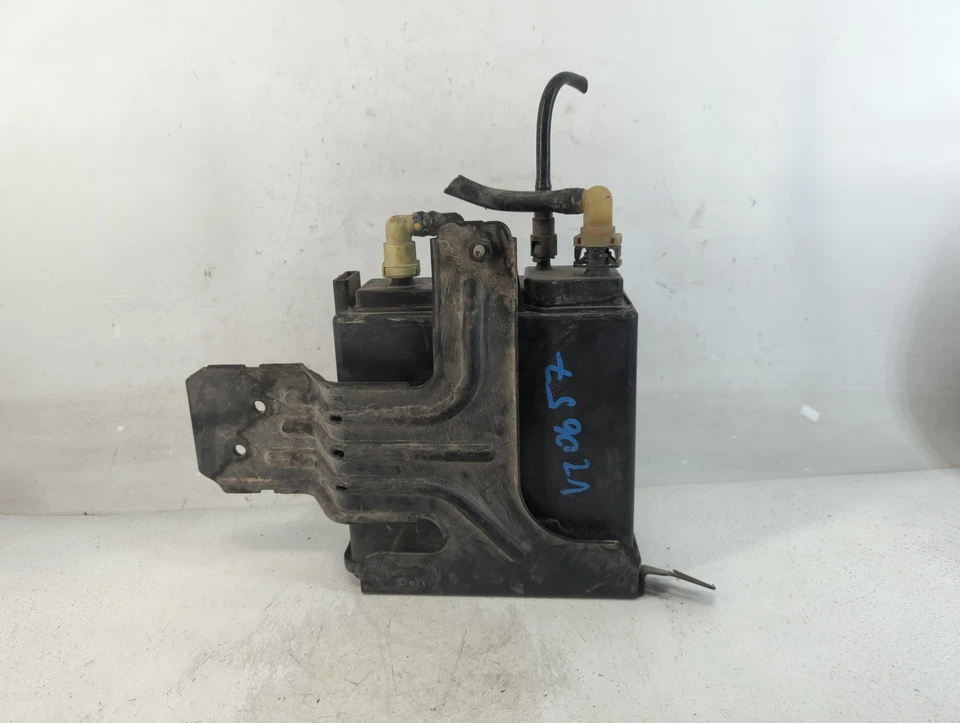 Cadillac Escalade 2007 bote de carbón de vapor de combustible THIDI Foto 3 de 4