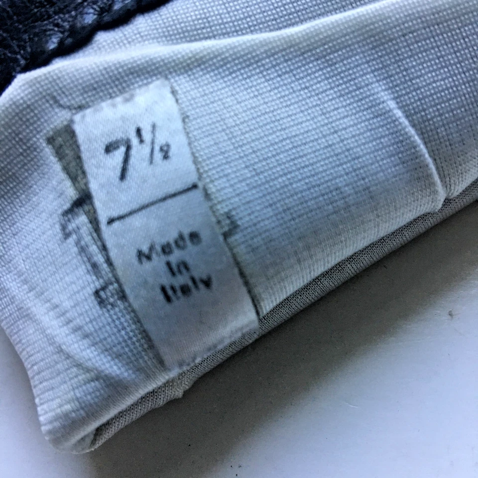 Vintage Italian Classic Long Sleeve Black Leather Gloves Silk Lined Italy Made - Image 2 of 4