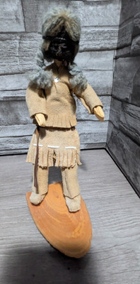 Vintage 9 Zoll Iroqrafts Ohsweken Ontario Kanada Indianer Indianer Maishülse Puppe