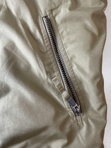 North Face Reversible Tan And Blue Vest Size L/XL - Picture 5 of 12