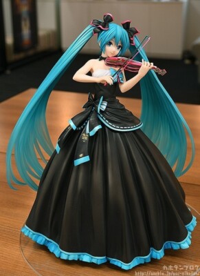 Good Smile Hatsune Miku Symphony 2017 Ver. 1/8 Complete