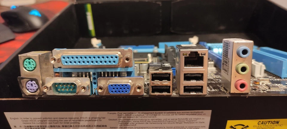 Asus M4N68T-M-V2 + Athlon II X2 250 + 4Gb Ram DDR3 1600 mhz - Imagen 3 de 4