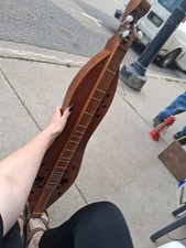 Handcrafted Wooden Dulcimer