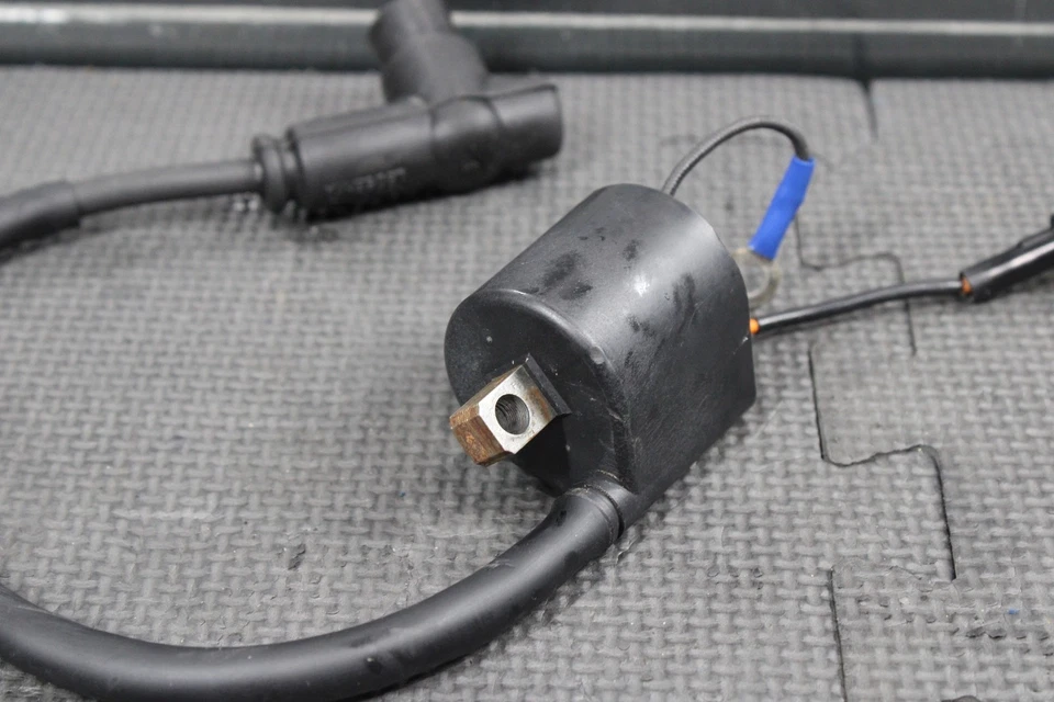 Kawasaki KX100 KX85 2012 OEM bota bobina de encendido 21121-0722 21130-1077 Foto 3 de 4