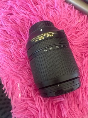 Nikon DX VR 18-140mm f/3.5-5.6 Zoom Lens Nikon AF Auto/Manual w/ Cap
