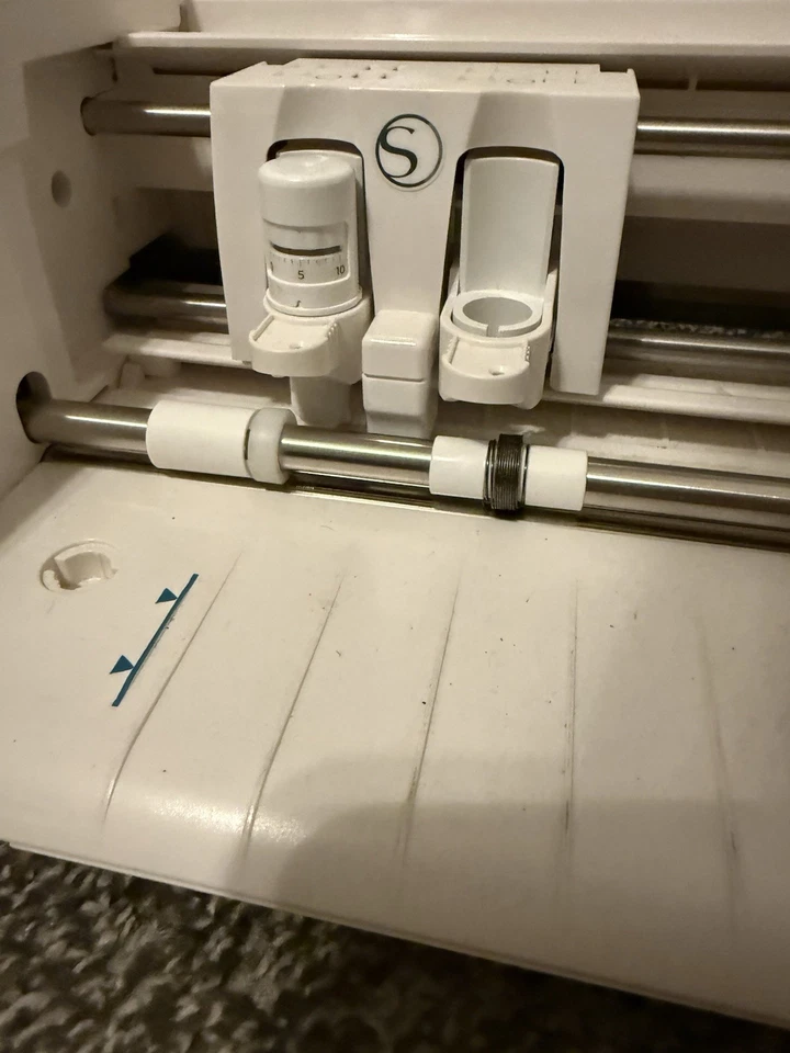 Sistema de corte de escritorio Silhouette Cameo 3 máquina troquelada Bluetooth Foto 4 de 4