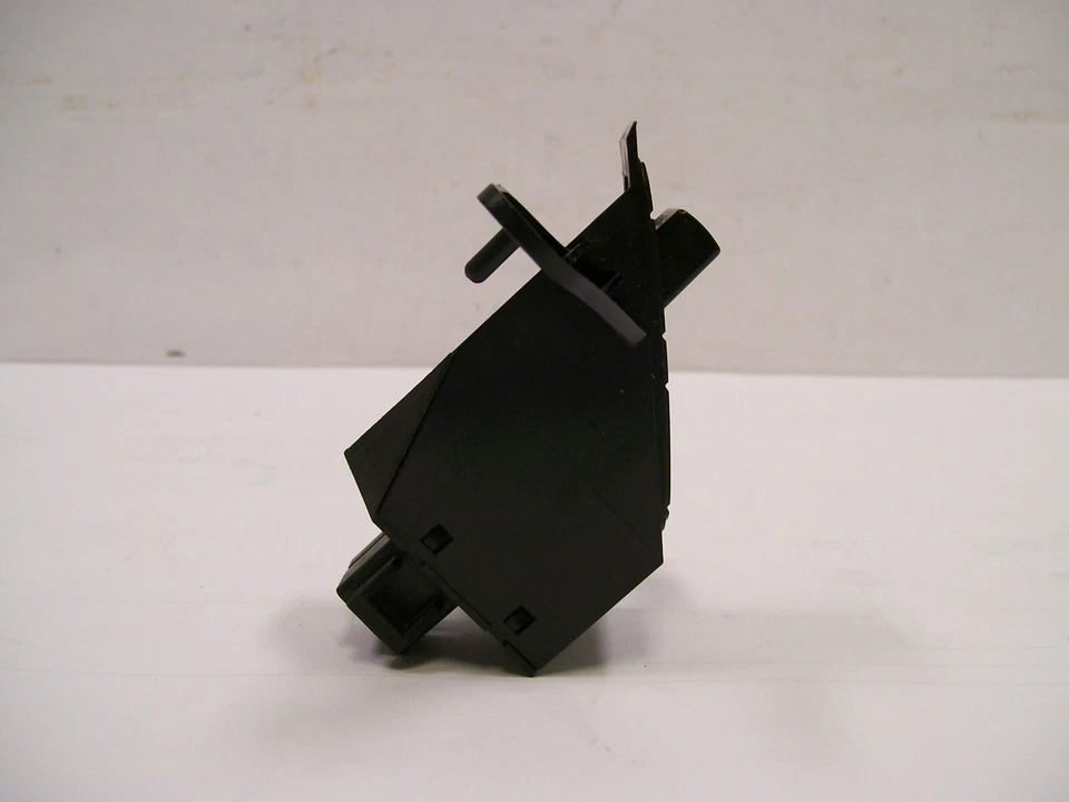 OEM #25555725 Trunk Release Button Switch Dash Mount FROM 1994 Buick Lesabre Foto 2 de 4