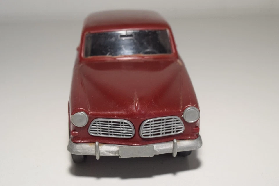 A30 1:20 STAHLBERG JU-JU PLASTIC FINLAND VOLVO AMAZON AMAZON 131 122 MAROON EXC - Immagine 3 di 4