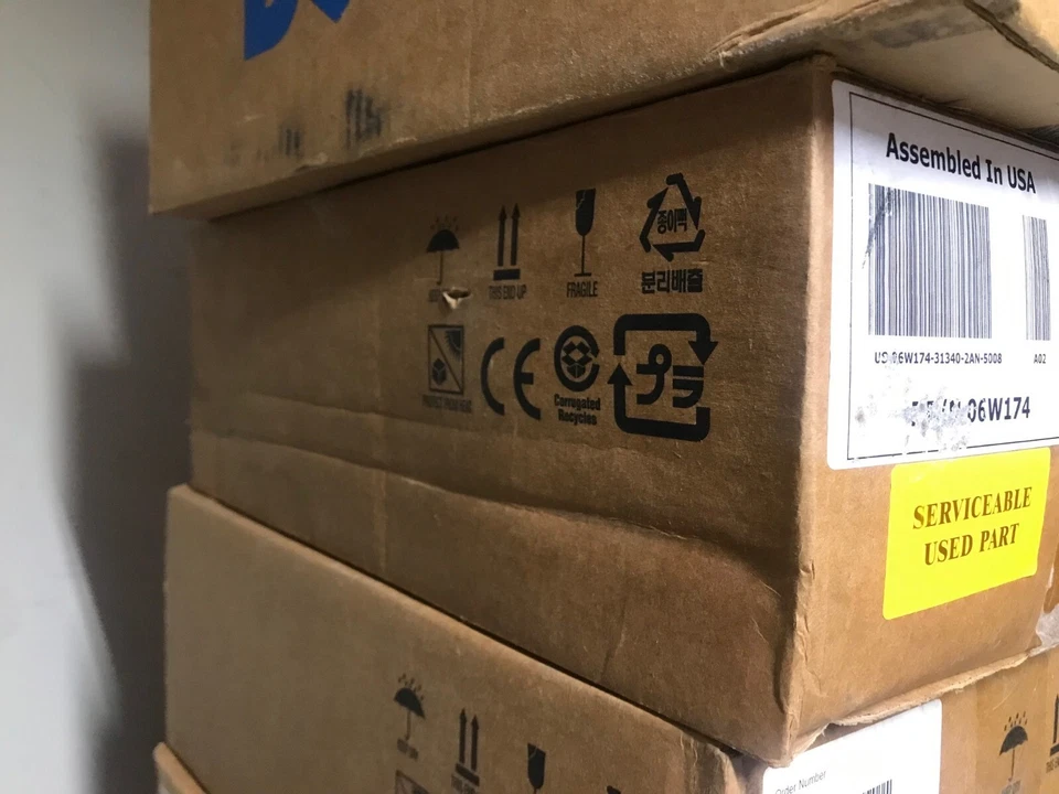 06W174 LTO-1 FH Loader drive w/ caddy for PV136T, 100GB-200GB SCSI-LVD/SE - Image 2 of 2