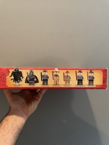 LEGO Harry Potter Hogwarts (4867) NIB! Excellent Condition! Rare Minifigures! - Picture 3 of 5