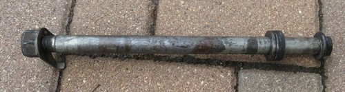 Honda CBR 600 F (M) PC25 - Hinterachse