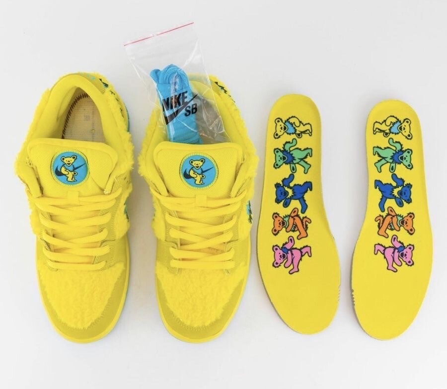 Size 10.5 - Nike Dunk Low SB x Grateful Dead Yellow Bear Size 10.5 - Nike Dunk Low SB x Grateful Dead Yellow Bear