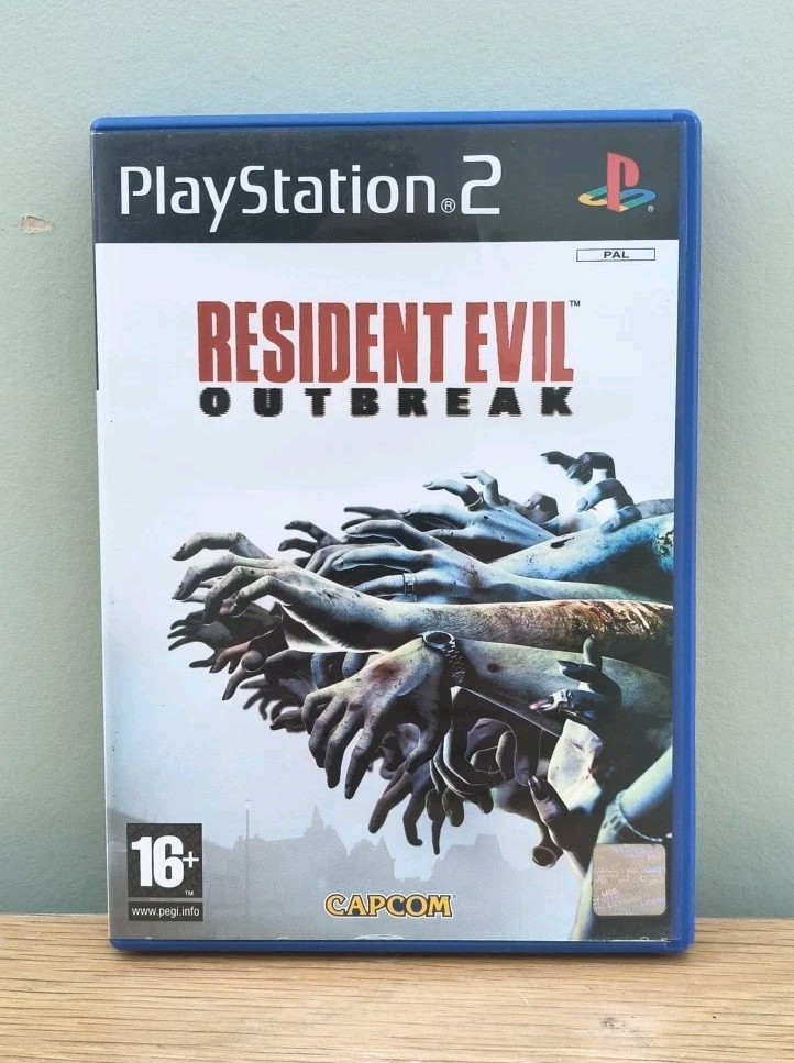 Resident Evil: Outbreak (Sony PlayStation 2, 2004) PS2 PAL Game