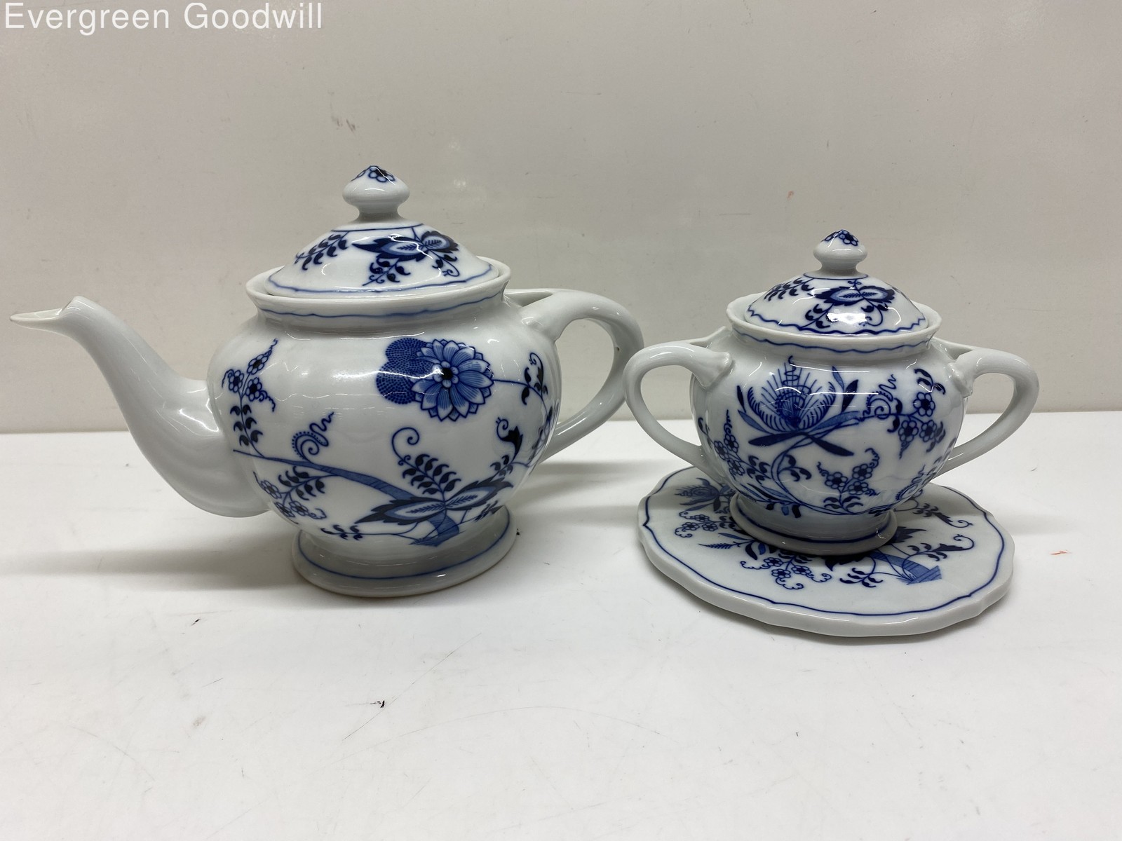 Blue Danube - Blue Onion - Teapot and Sugar Bowl Set