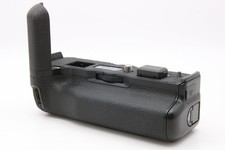   Near Mint  Fujifilm VG-XT3 New Digital Camera Battery Grip, Black