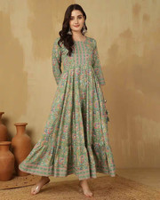 Indische Frauen Baumwolle grün Blumendruck Anarkali ausgestellt Kurta Kurti...