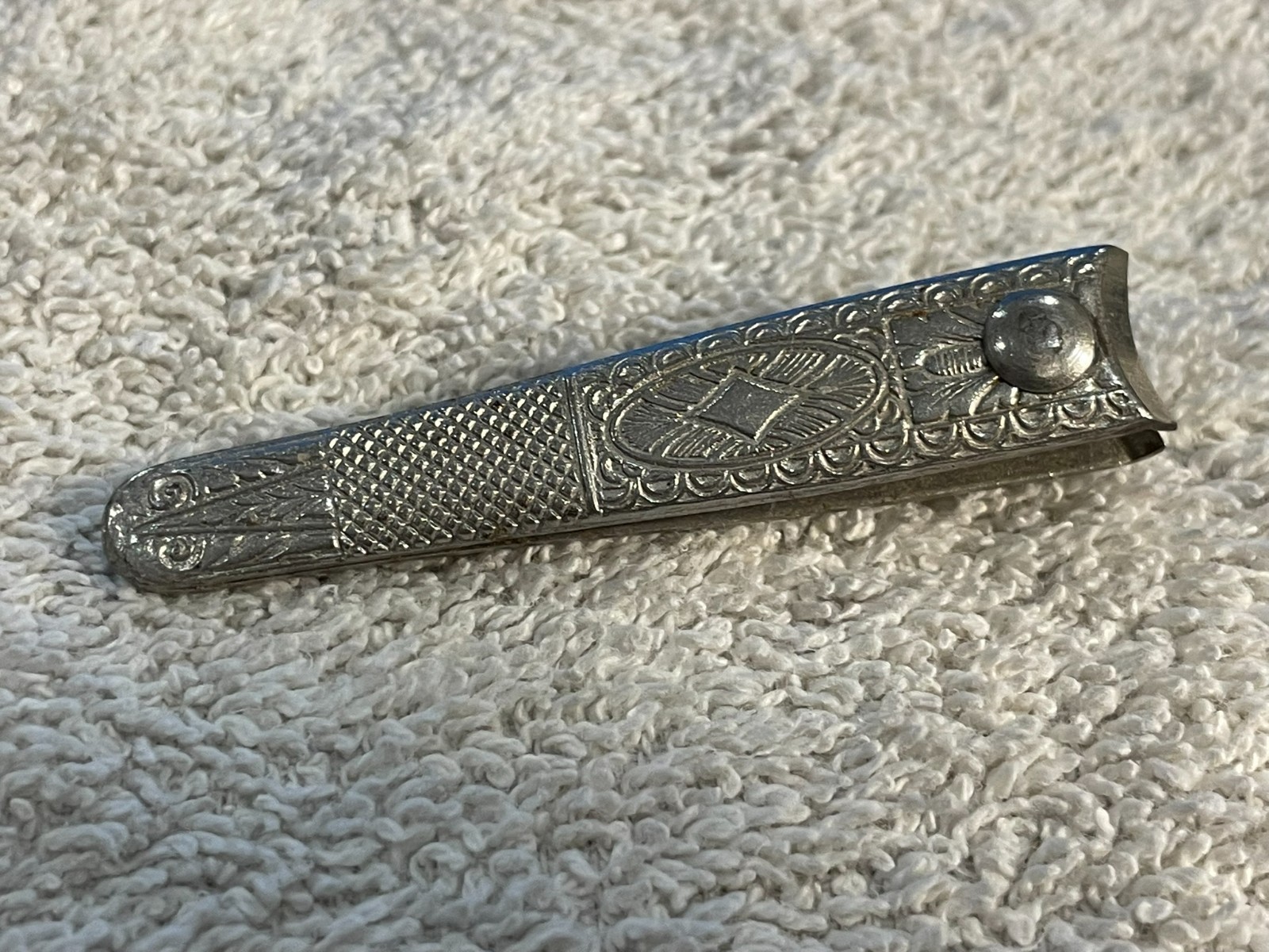 Vintage Art Nouveau Millers Forge Embossed Nail Clippers
