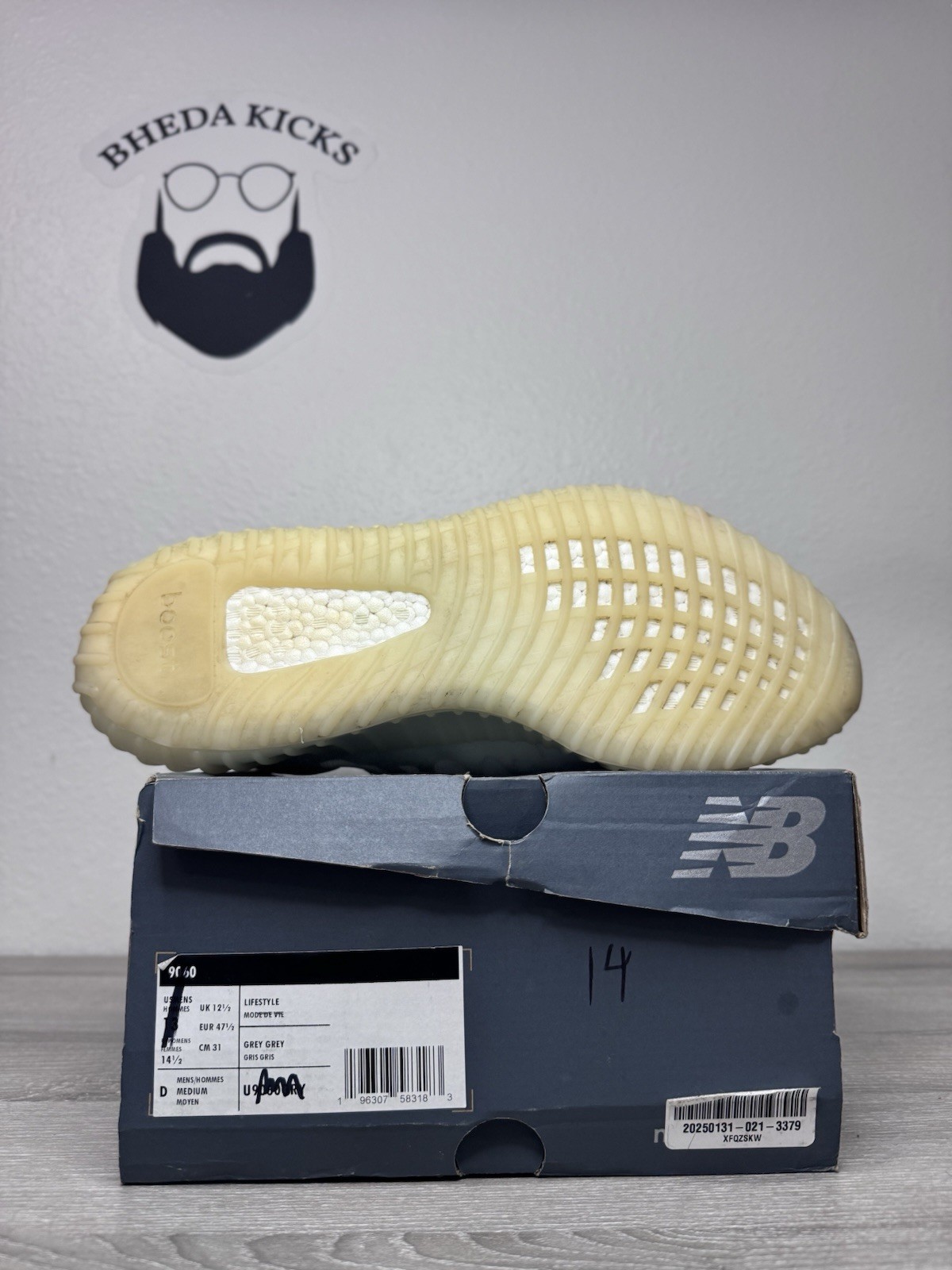 Size 14 - Adidas Men's Yeezy Boost 350 V2 Mono Ice GW2869 Preowned Authentic thumbnail 13